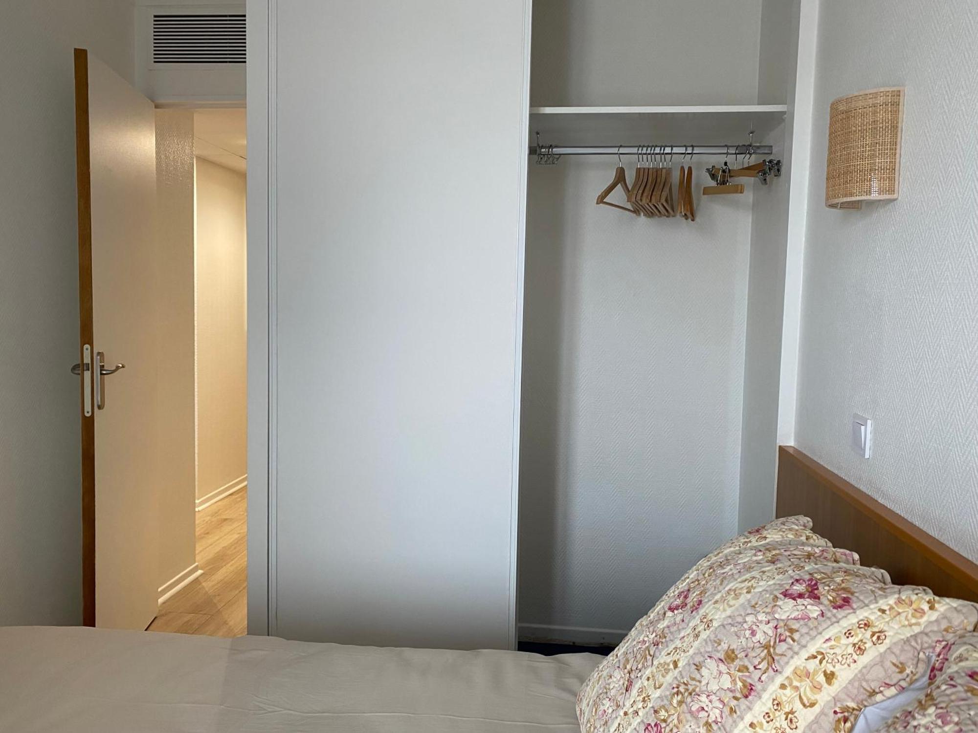Cosy Apartment In La Defense Курбьовоа Екстериор снимка